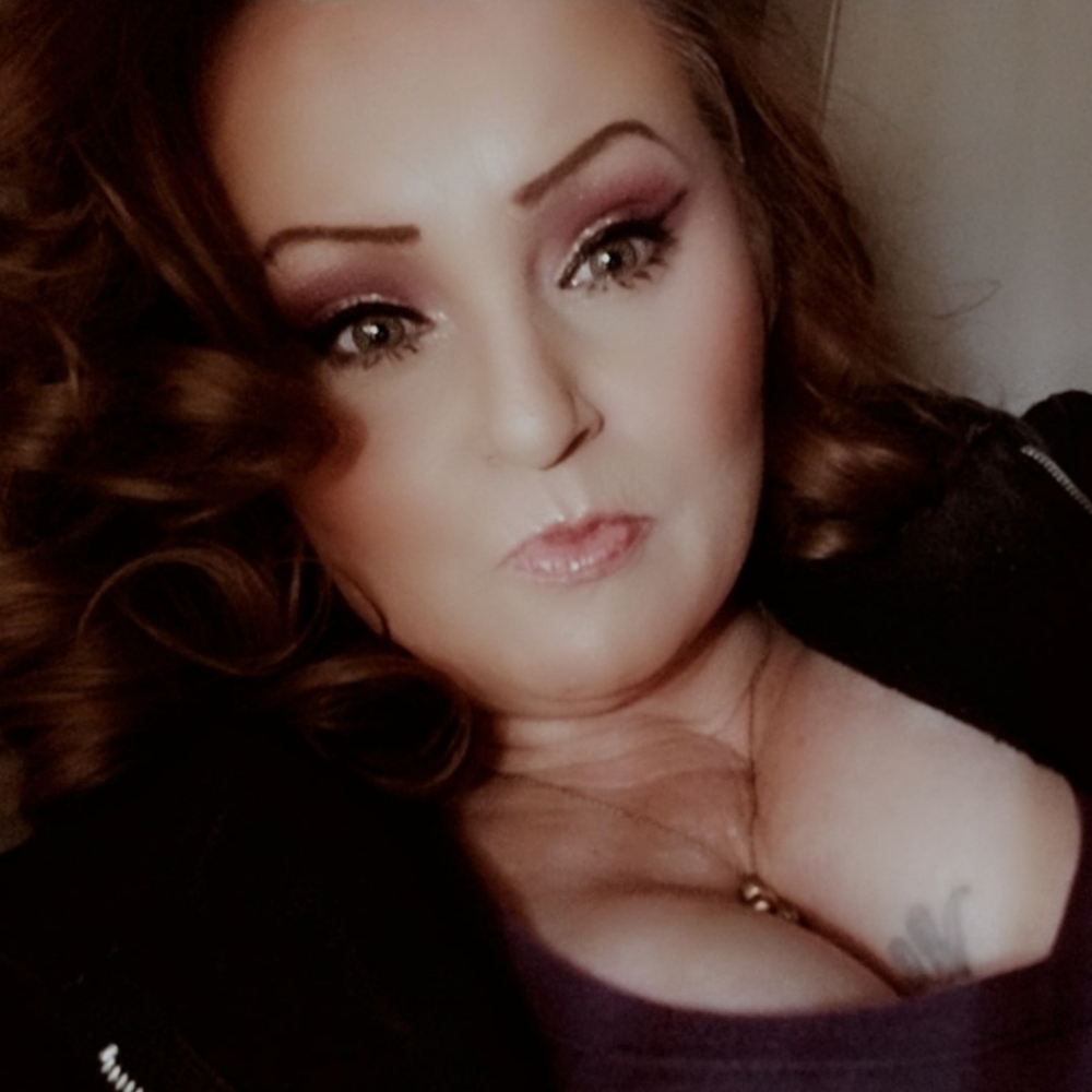 Meet your Posher, Renee